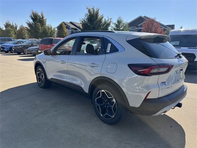 2026 Ford Escape Hybrid Platinum