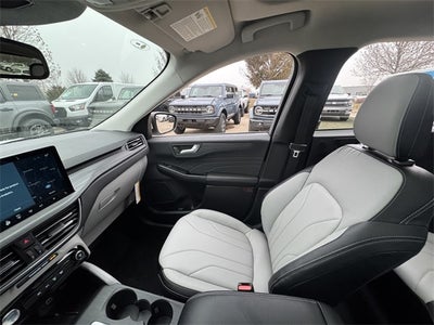 2026 Ford Escape Hybrid Platinum