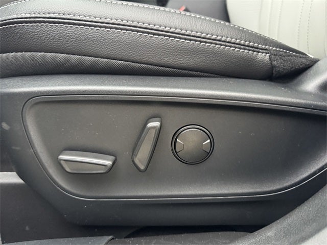 2026 Ford Escape Hybrid Platinum