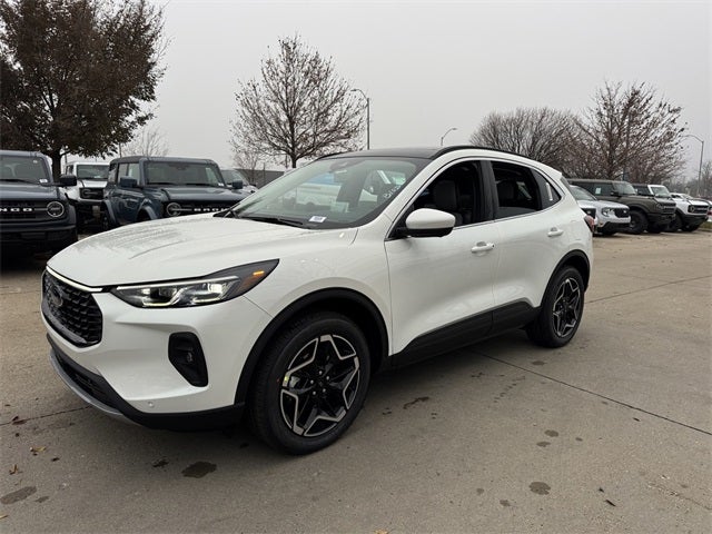 2026 Ford Escape Hybrid Platinum