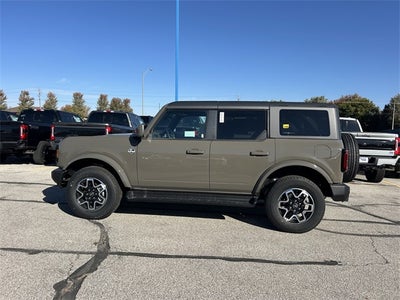 2025 Ford Bronco Outer Banks