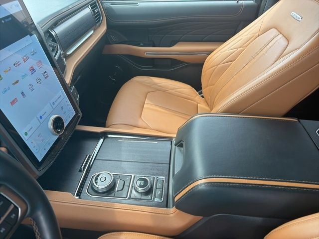 2022 Ford Expedition Max Platinum