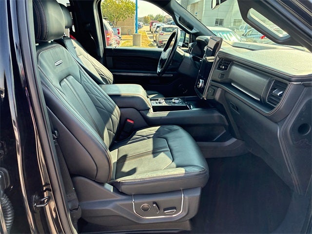 2022 Ford Expedition Max Platinum