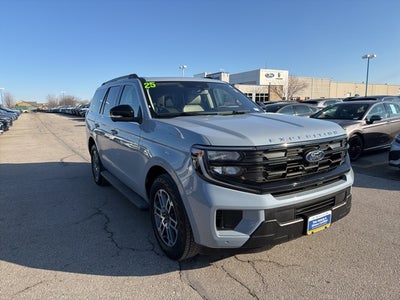 2025 Ford Expedition Active