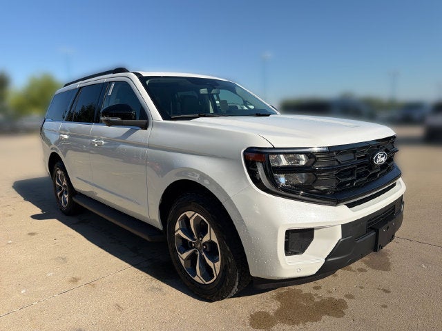 2027 Ford Expedition Active