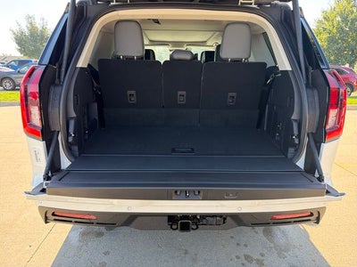 2027 Ford Expedition Active