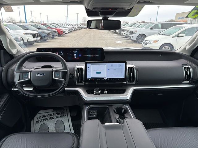 2025 Ford Expedition Platinum