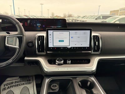 2025 Ford Expedition Platinum