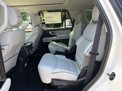 2026 Ford Expedition Platinum