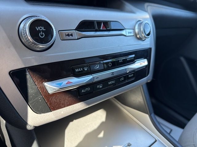 2021 Ford Explorer Base