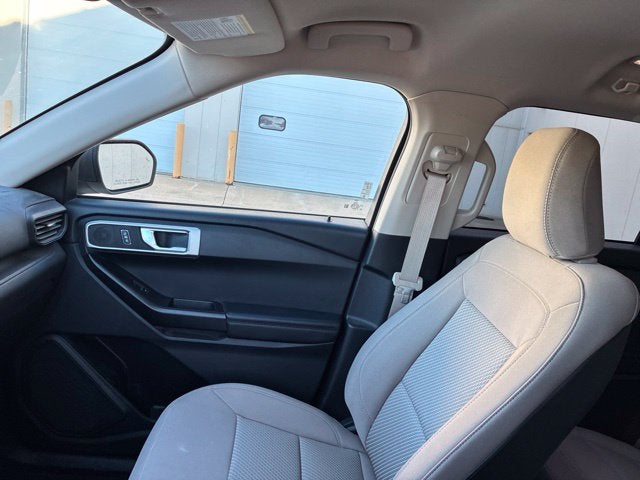 2020 Ford Explorer Base