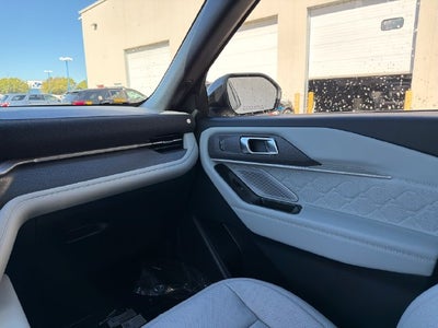2027 Ford Explorer Platinum