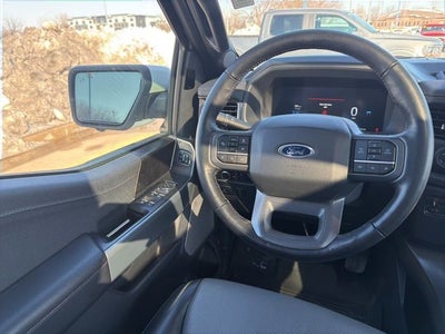 2023 Ford F-150 Lightning Base