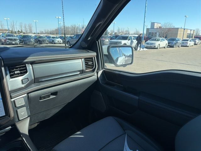 2023 Ford F-150 Lightning Base