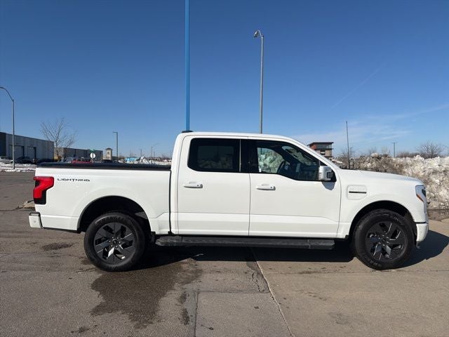 2023 Ford F-150 Lightning Base