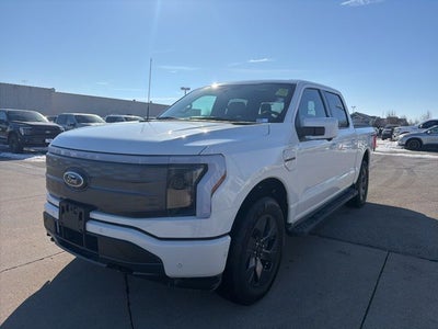 2023 Ford F-150 Lightning Base