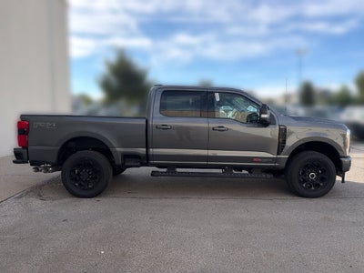 2027 Ford F-350SD Lariat