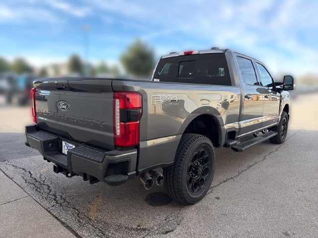 2027 Ford F-350SD Lariat