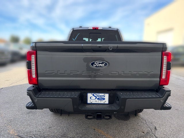 2027 Ford F-350SD Lariat
