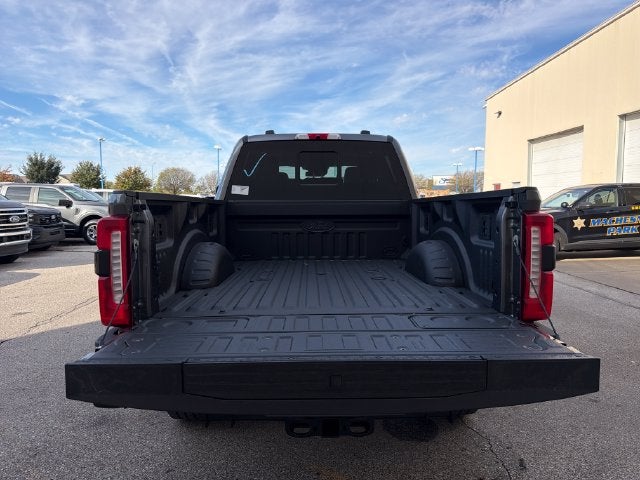 2027 Ford F-350SD Lariat