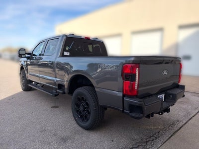 2027 Ford F-350SD Lariat