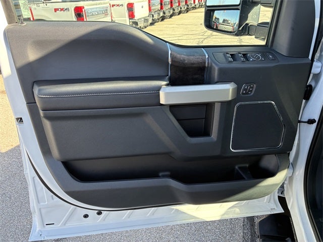 2022 Ford F-350SD Lariat