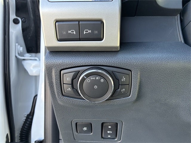 2022 Ford F-350SD Lariat