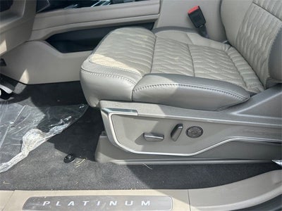 2025 Ford F-350SD Platinum DRW