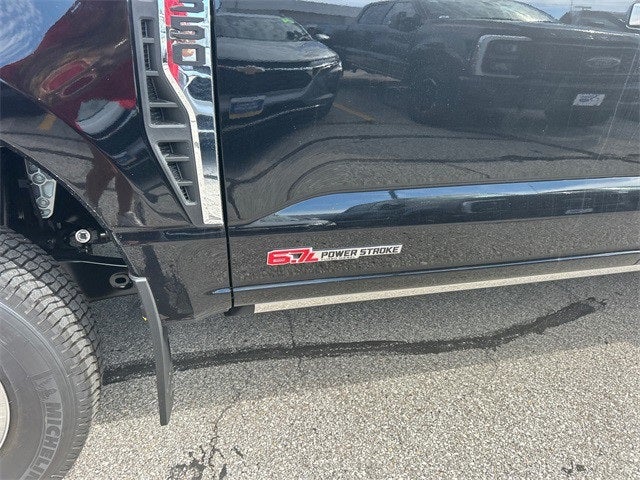 2025 Ford F-350SD Platinum DRW