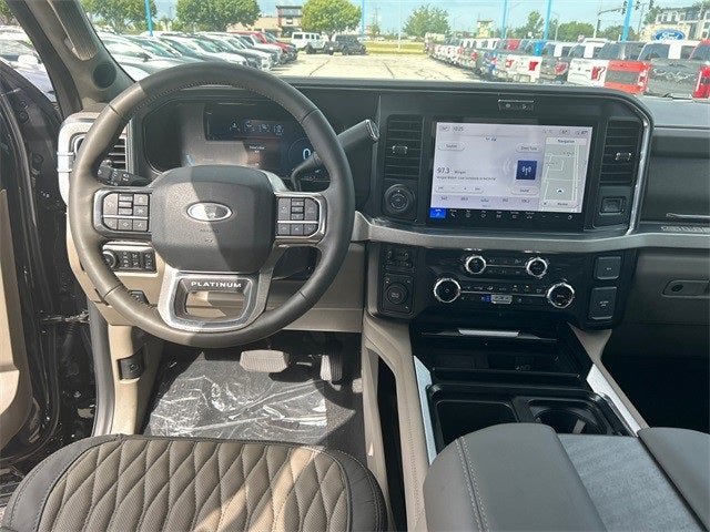 2025 Ford F-350SD Platinum DRW
