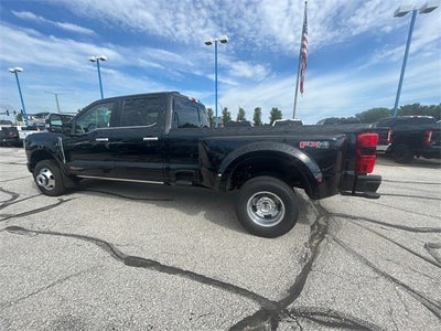 2025 Ford F-350SD Platinum DRW