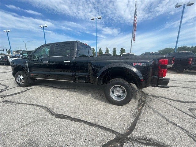 2025 Ford F-350SD Platinum DRW