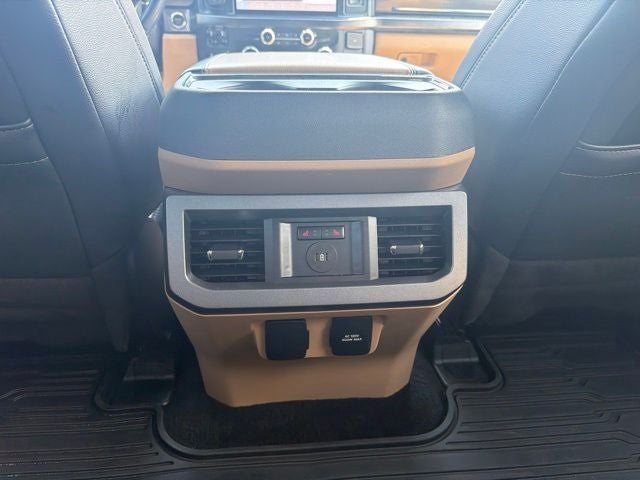 2023 Ford F-350SD Lariat DRW