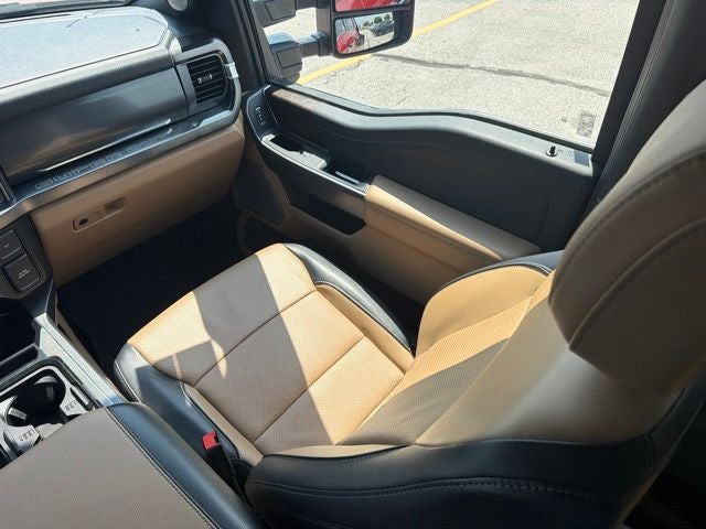 2023 Ford F-350SD Lariat DRW