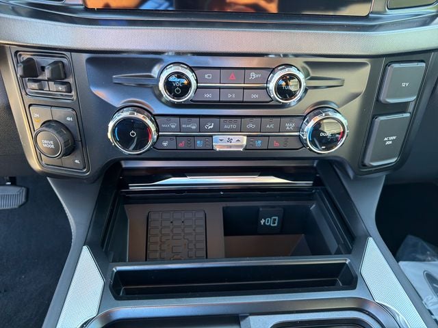 2026 Ford F-350SD Platinum DRW