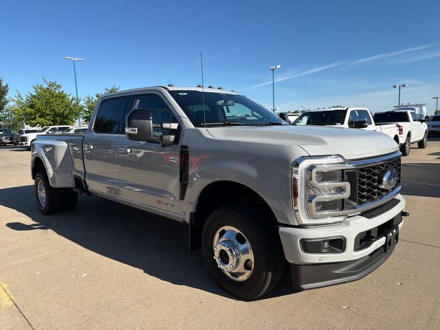 2026 Ford F-350SD Platinum DRW