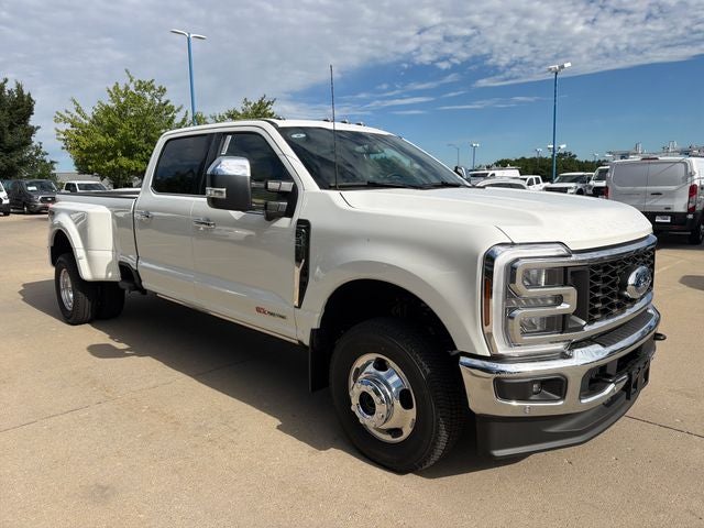2026 Ford F-350SD Lariat DRW