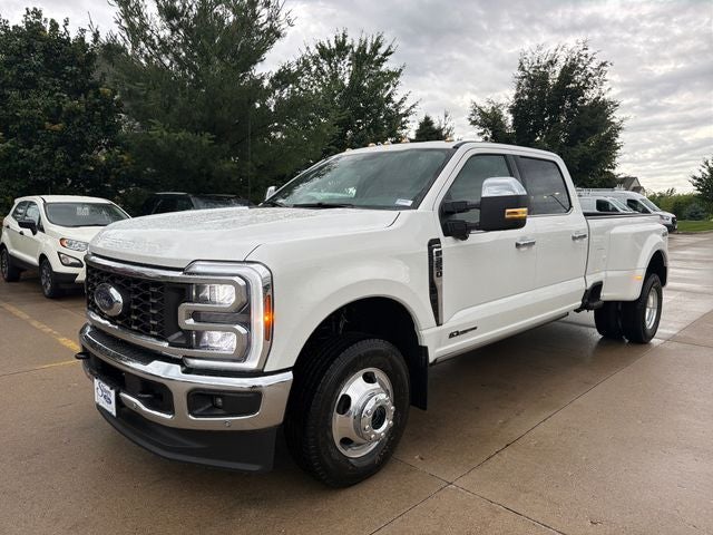 2026 Ford F-350SD Lariat DRW
