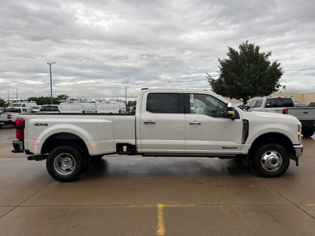 2026 Ford F-350SD Lariat DRW