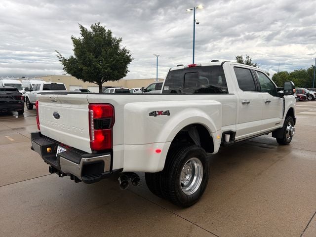 2026 Ford F-350SD Lariat DRW