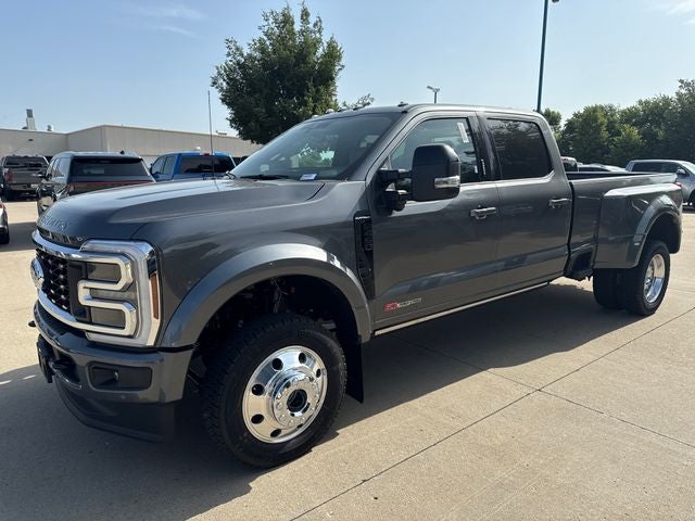 2026 Ford F-450SD Platinum DRW