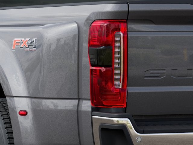 2027 Ford F-450SD Lariat DRW