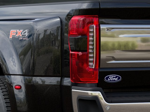 2027 Ford F-450SD King Ranch DRW