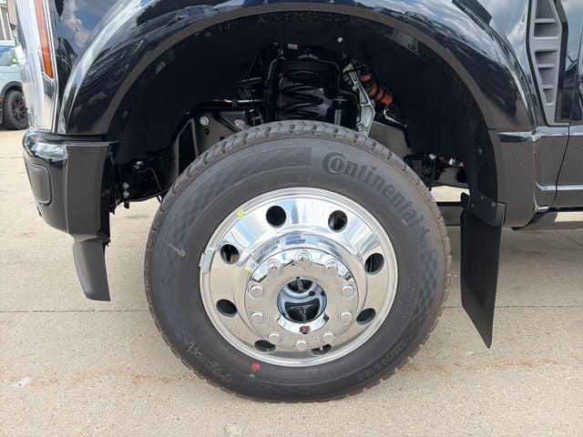 2026 Ford F-450SD Platinum DRW