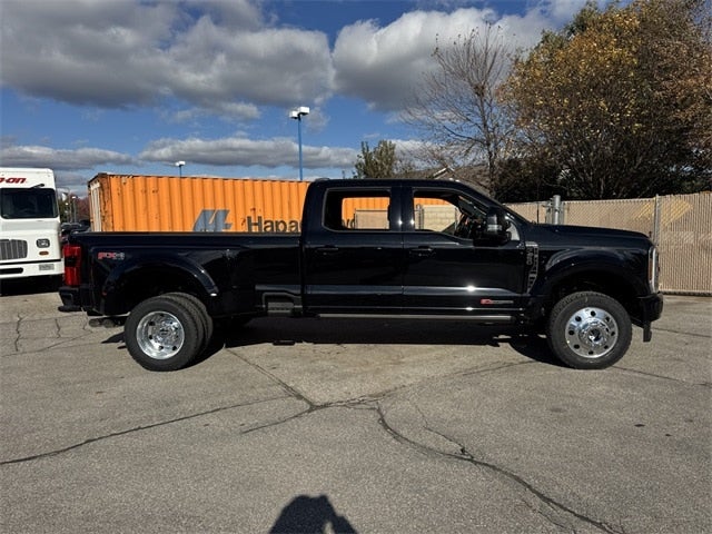 2026 Ford F-450SD Platinum DRW