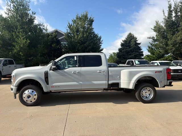 2026 Ford F-450SD Platinum DRW