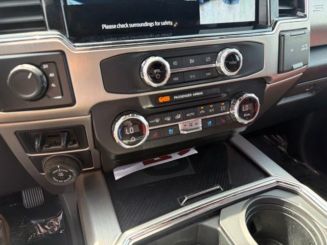 2022 Ford F-450SD Platinum DRW