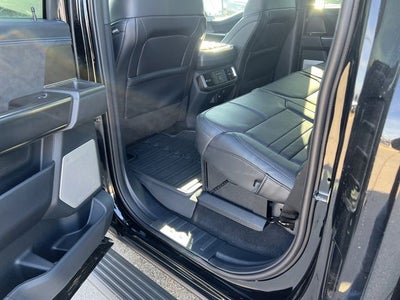 2025 Ford F-150 Platinum