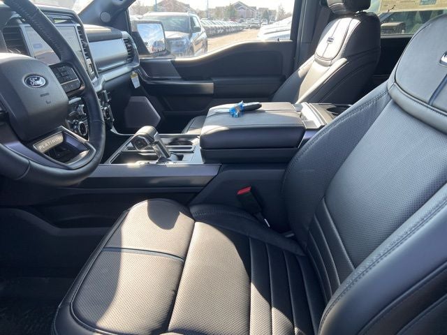 2025 Ford F-150 Platinum
