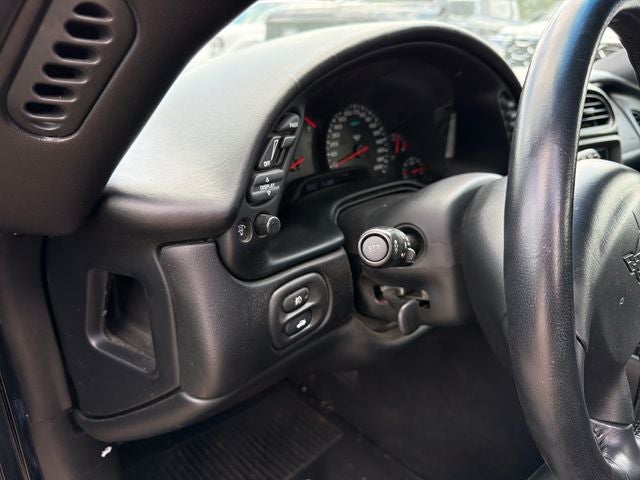 2004 Chevrolet Corvette Base